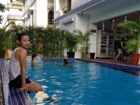  Smiley's Guesthouse  Siem Reap